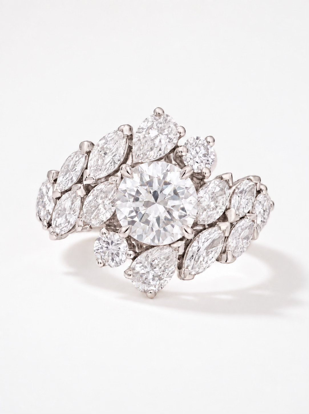 Bague diamants navette entrelacés